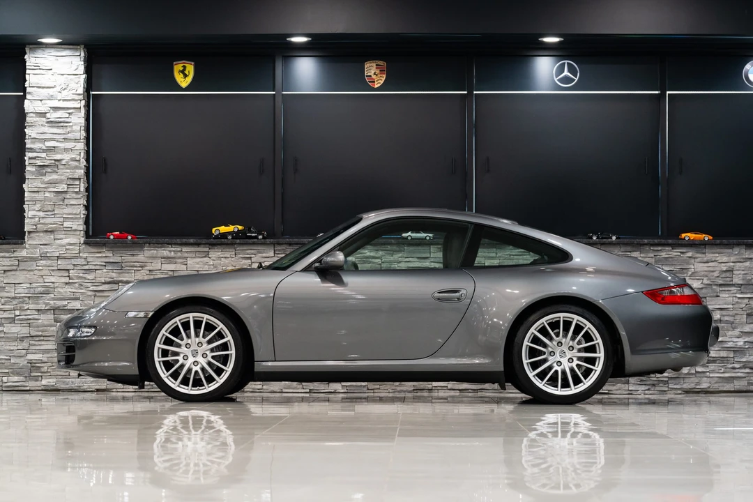 2008 Porsche 997 Carrera 4 - Image 16 of 31