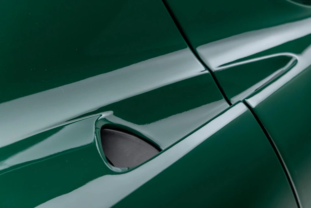 2008 Tesla Roadster - Image 30 of 31