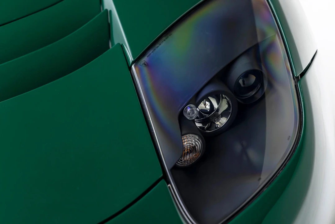 2008 Tesla Roadster - Image 19 of 31