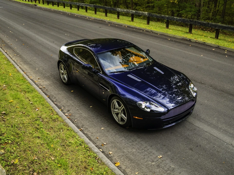 2009 Aston Martin V8 Vantage (2006-2017) - Image 29 of 31