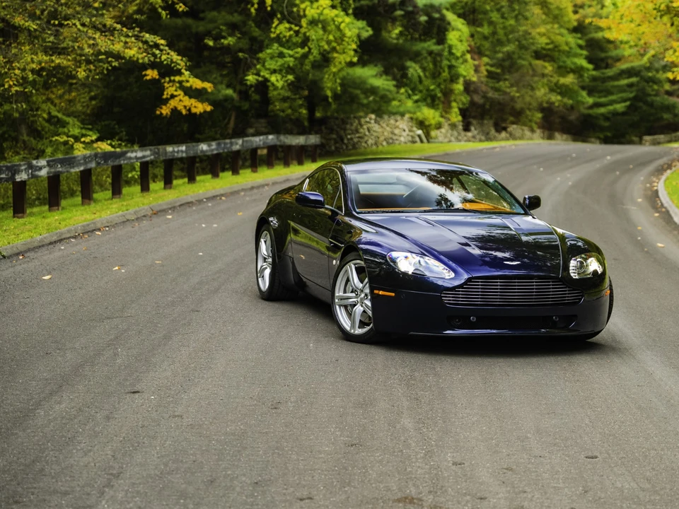 2009 Aston Martin V8 Vantage (2006-2017) - Image 28 of 31