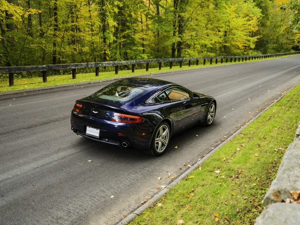 2009 Aston Martin V8 Vantage (2006-2017) - Image 30 of 31