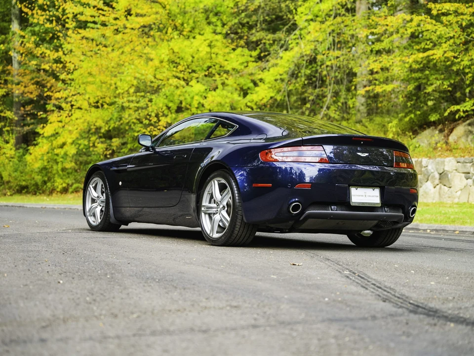 2009 Aston Martin V8 Vantage (2006-2017) - Image 24 of 31