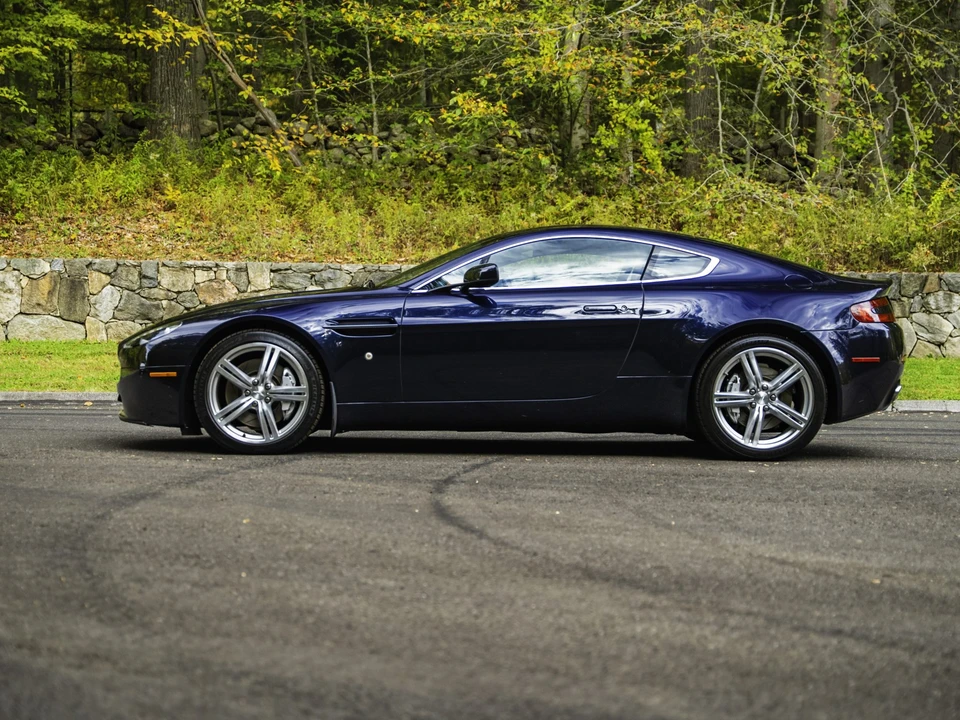 2009 Aston Martin V8 Vantage (2006-2017) - Image 25 of 31