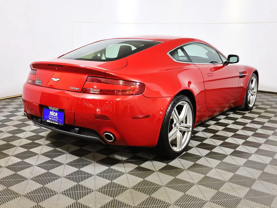 2009 Aston Martin V8 Vantage (2006-2017) - Image 5 of 31