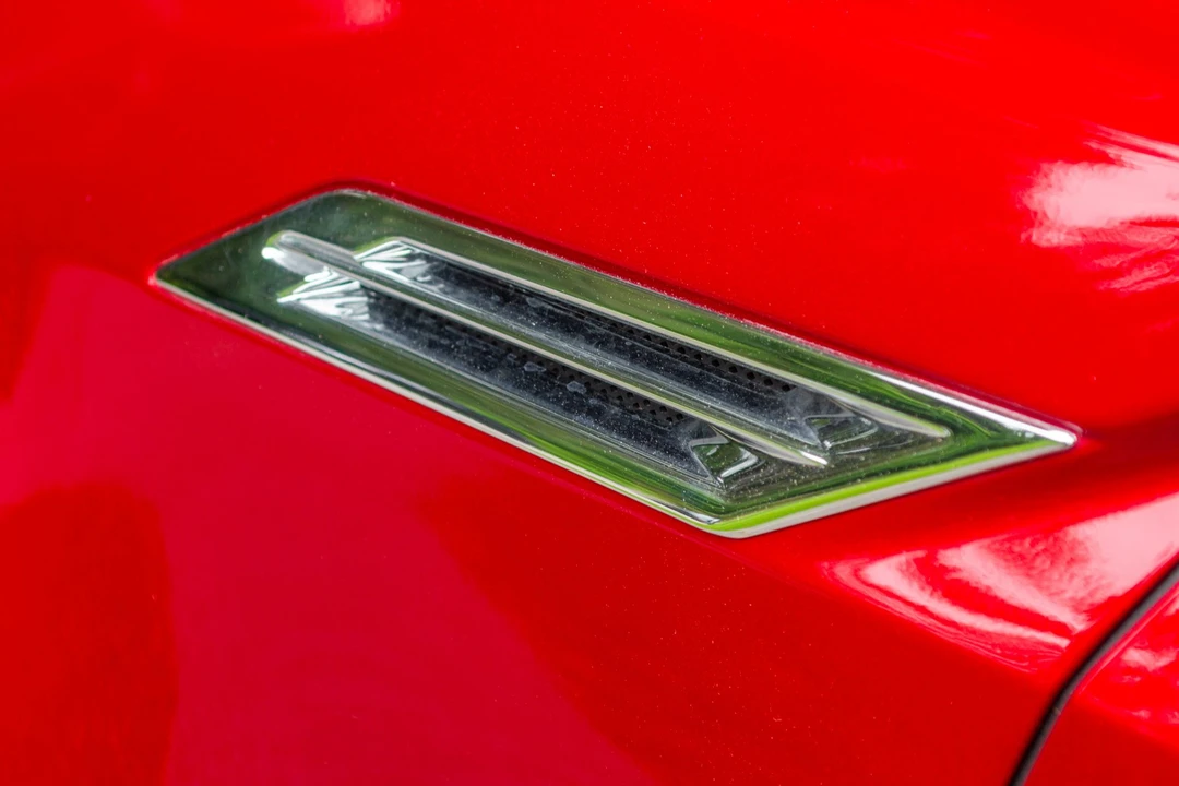 2009 Cadillac CTS-V 2nd Gen - Image 25 of 31
