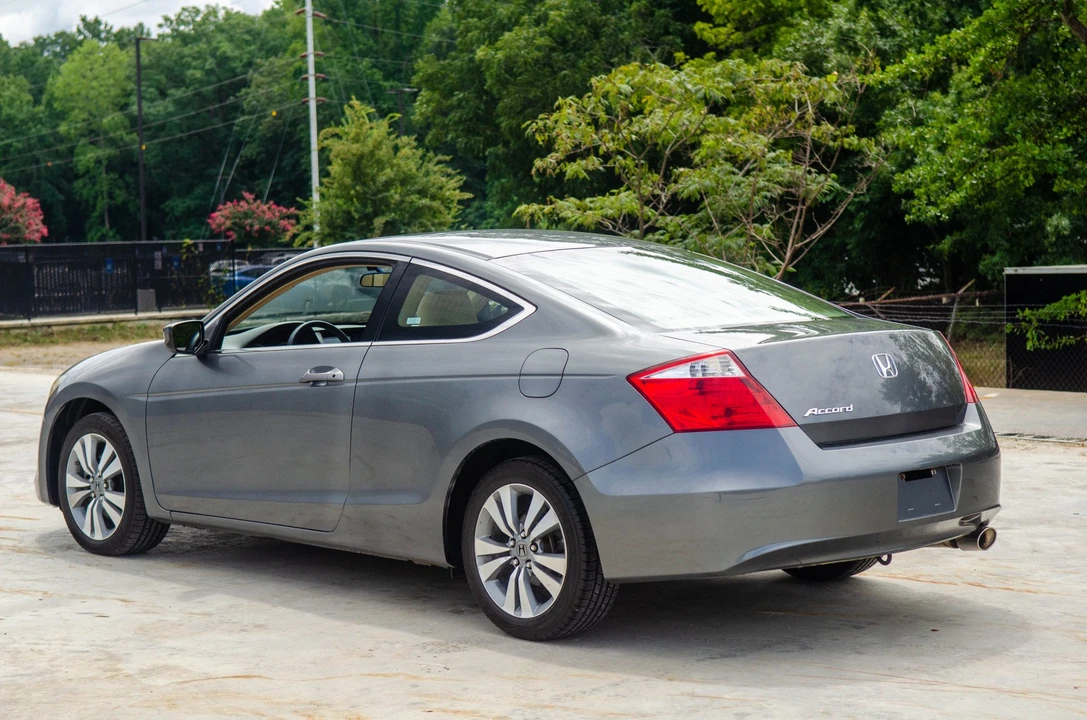 2009 Honda Accord 8th Gen - Image 16 of 31