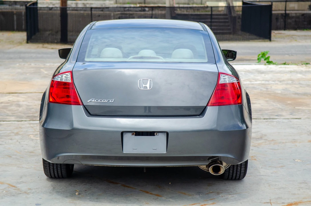 2009 Honda Accord 8th Gen - Image 23 of 31