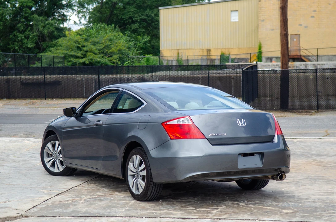 2009 Honda Accord 8th Gen - Image 20 of 31