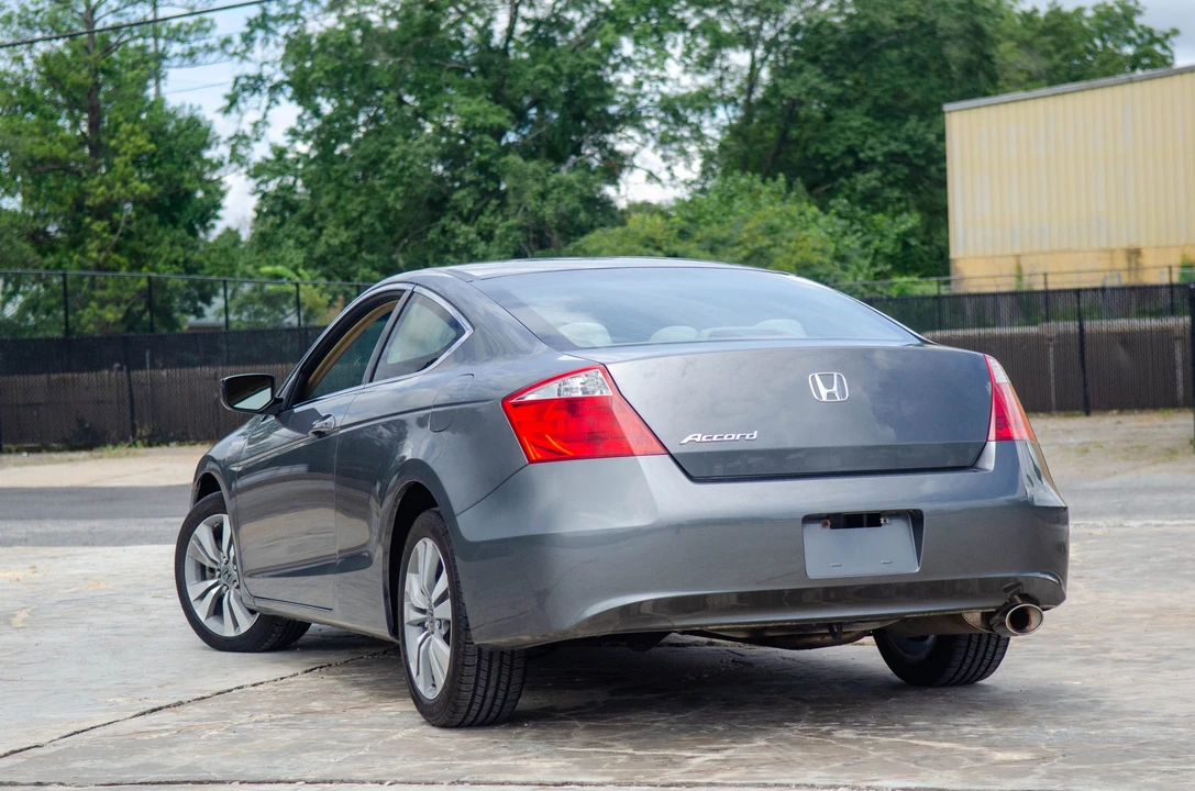 2009 Honda Accord 8th Gen - Image 21 of 31