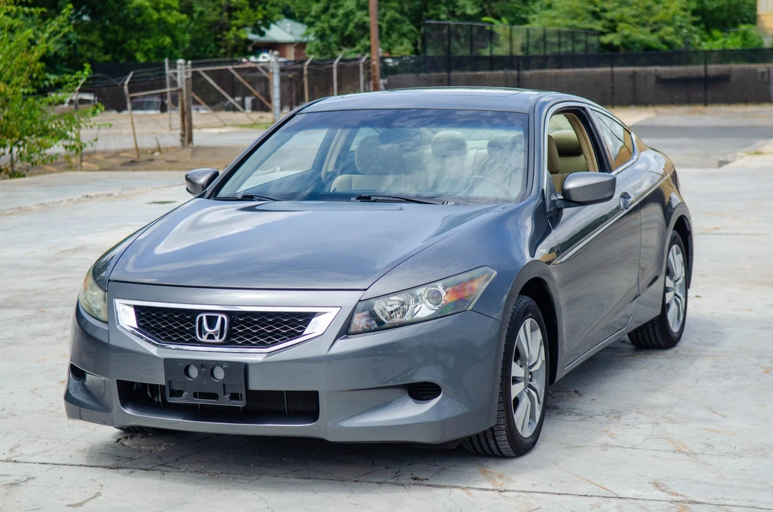 2009 Honda Accord 8th Gen - Image 9 of 31