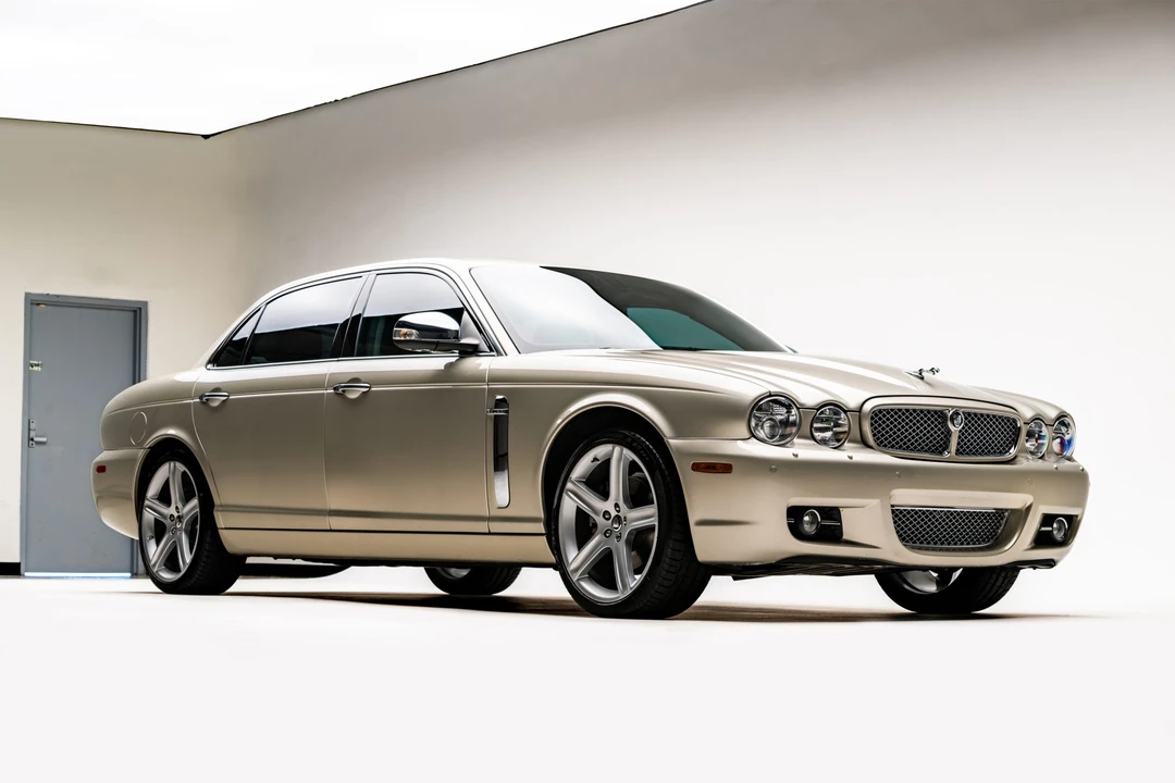2009 Jaguar X350/X356/X358 XJ - Image 2 of 31