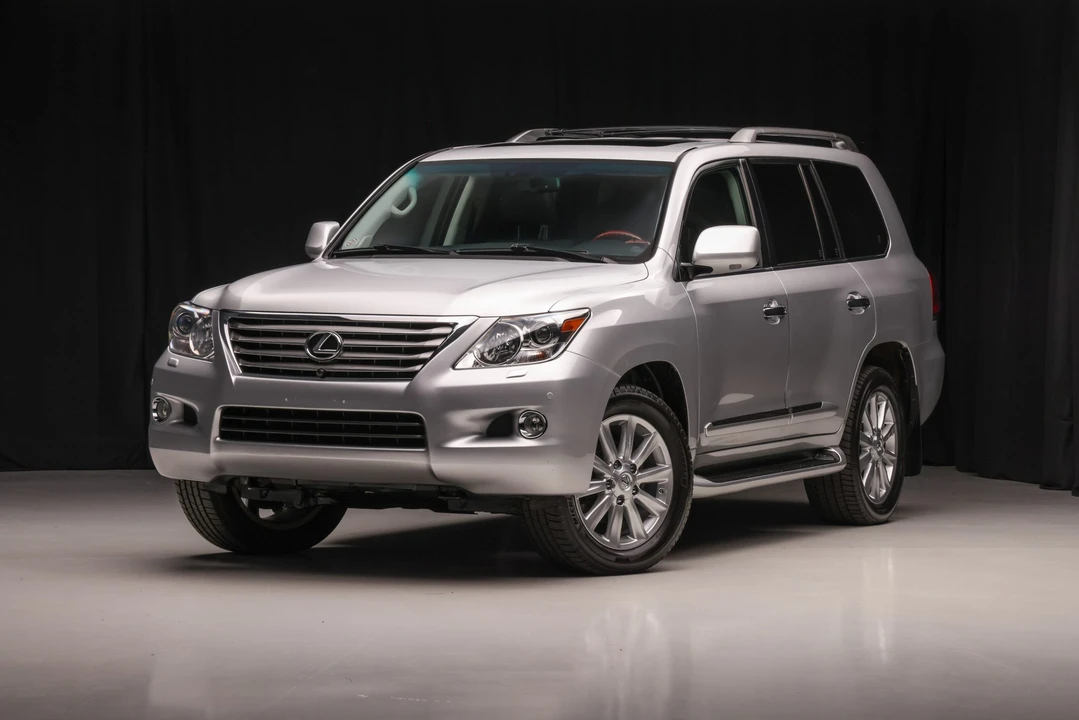 2009 Lexus LX 3rd Gen - Image 5 of 31