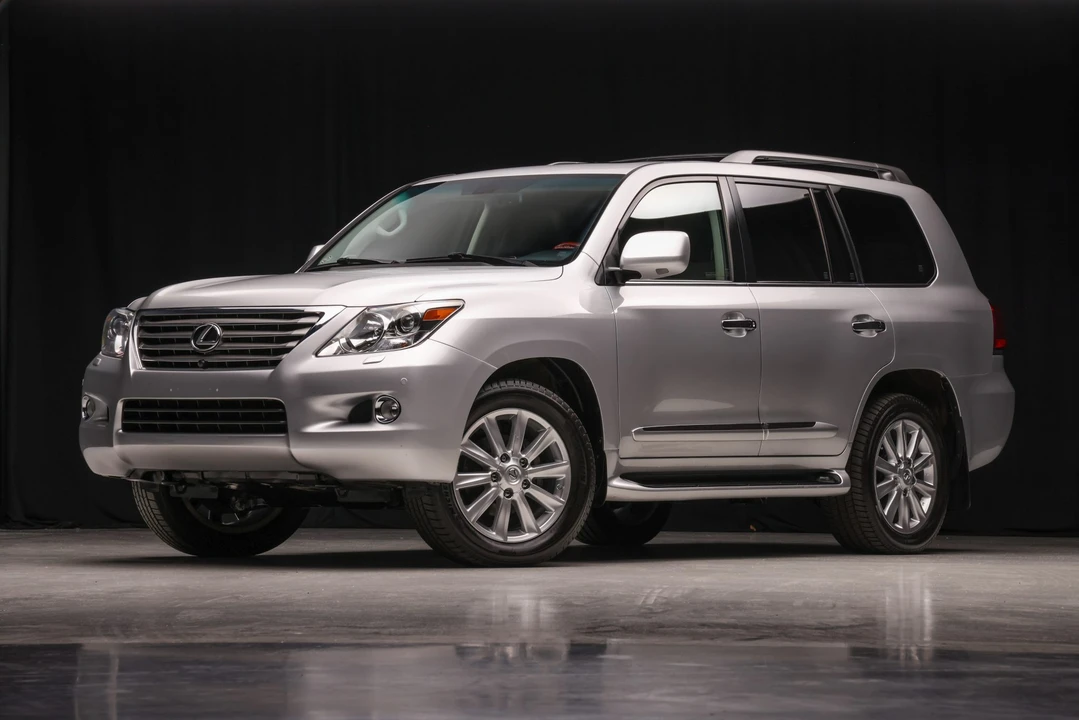 2009 Lexus LX 3rd Gen - Image 4 of 31