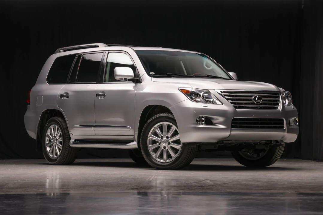 2009 Lexus LX 3rd Gen - Image 12 of 31