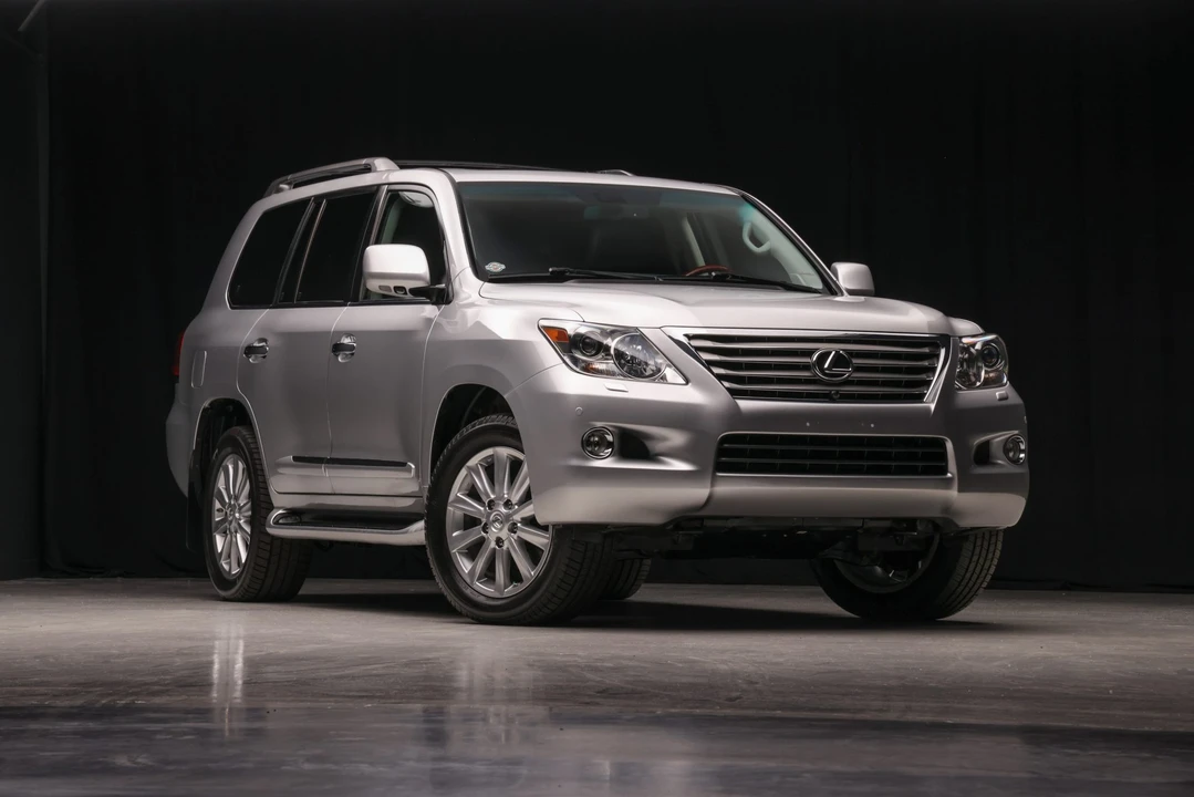 2009 Lexus LX 3rd Gen - Image 11 of 31