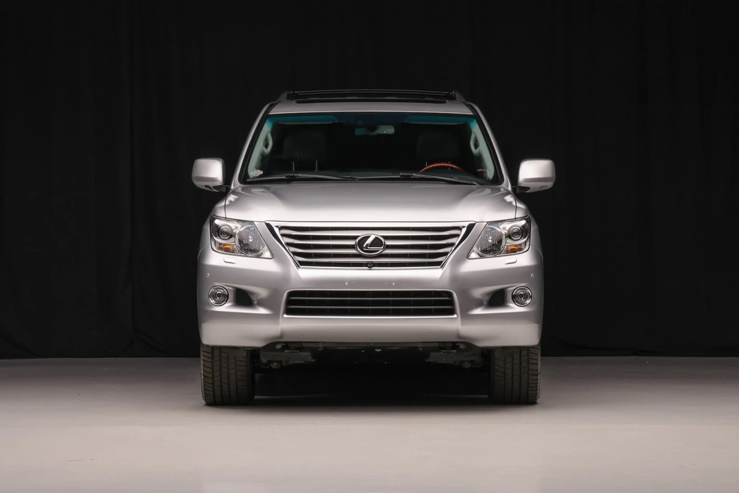 2009 Lexus LX 3rd Gen - Image 7 of 31