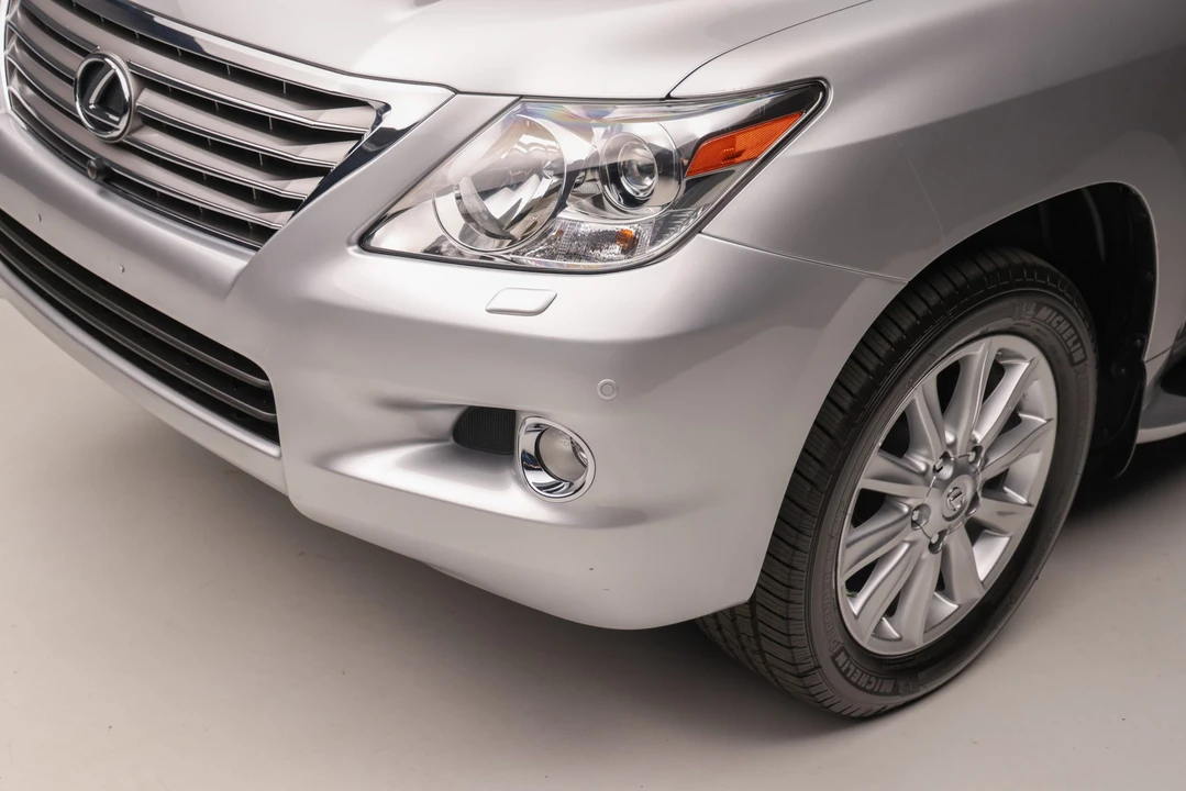 2009 Lexus LX 3rd Gen - Image 29 of 31