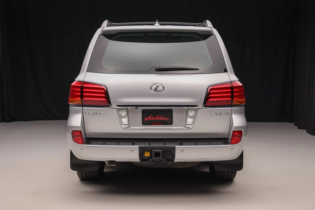 2009 Lexus LX 3rd Gen - Image 22 of 31