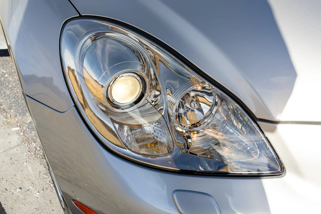 2009 Lexus SC430 - Image 18 of 31