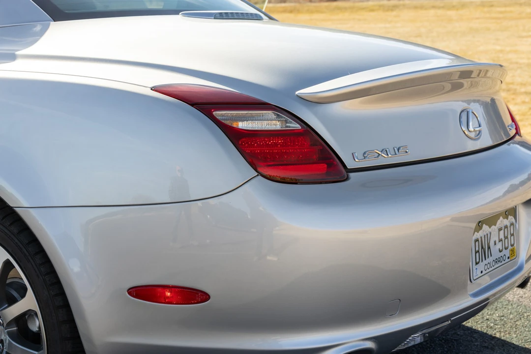 2009 Lexus SC430 - Image 27 of 31