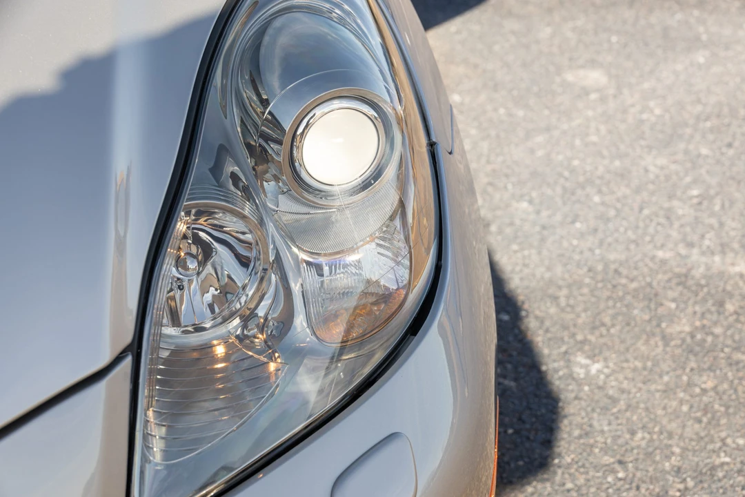 2009 Lexus SC430 - Image 19 of 31