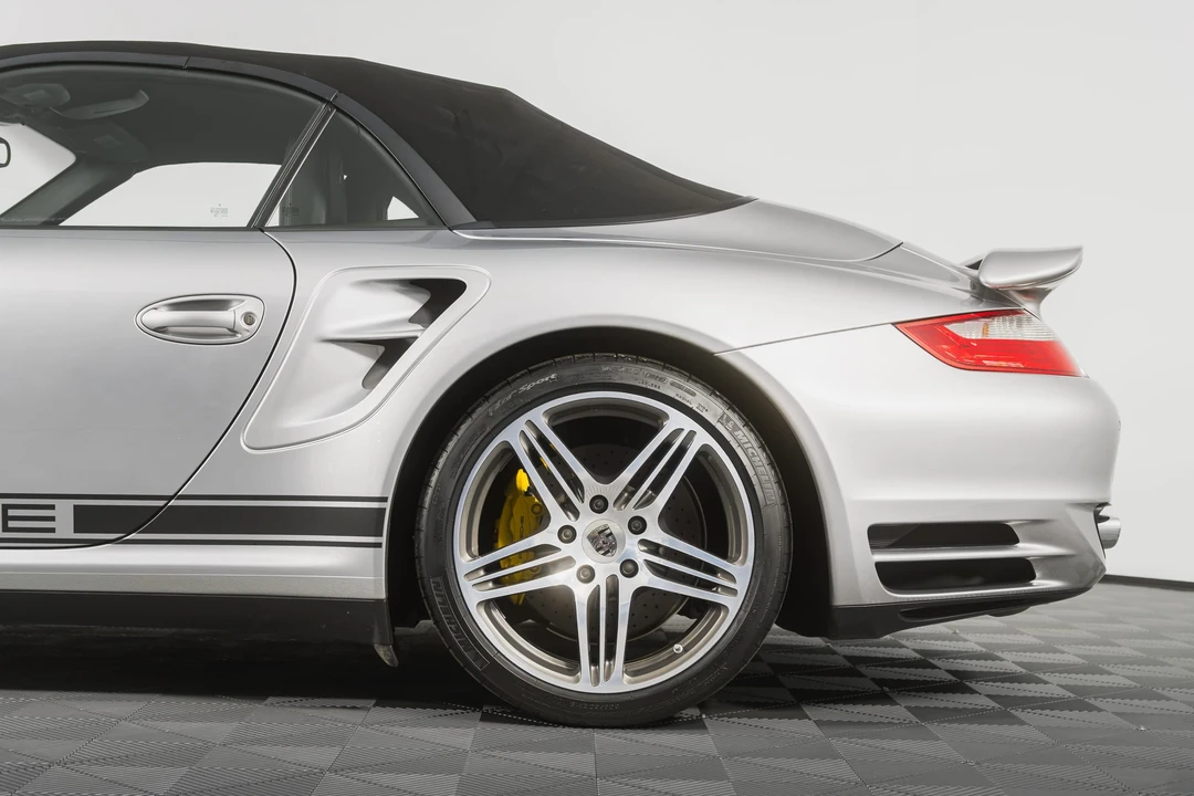 2009 Porsche 997 Turbo - Image 29 of 31