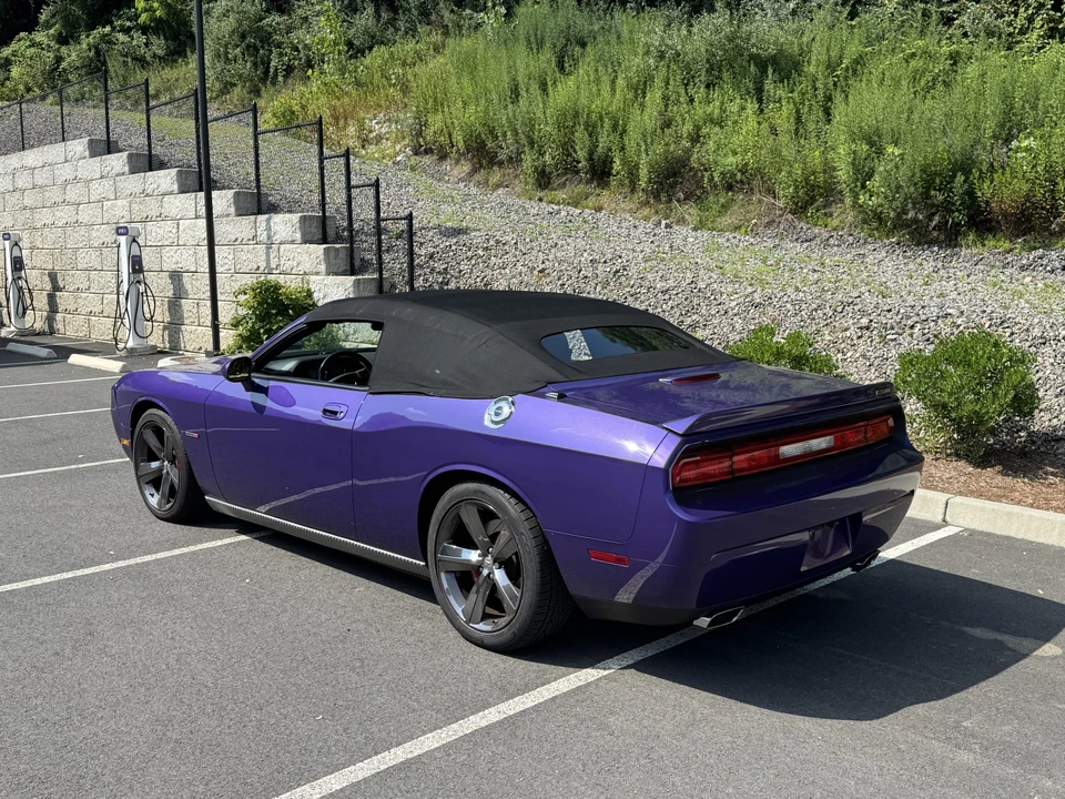 2010 Dodge Challenger SRT8 & 392 3rd Gen - Image 9 of 31
