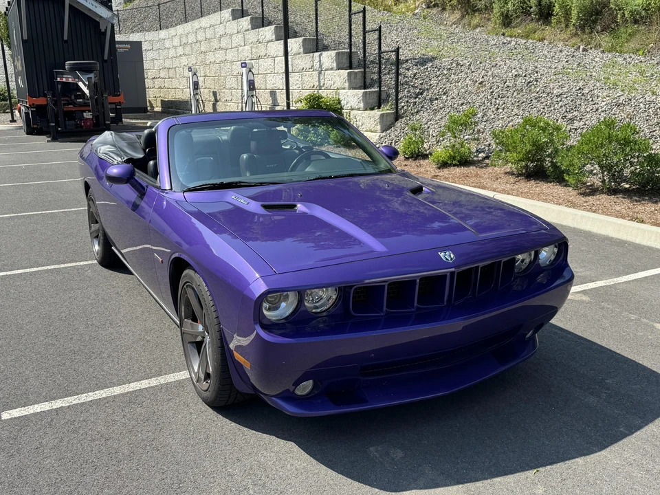 2010 Dodge Challenger SRT8 & 392 3rd Gen - Image 3 of 31