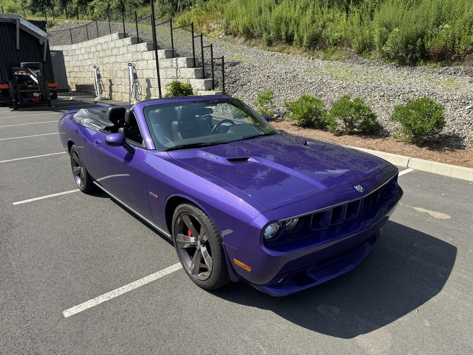 2010 Dodge Challenger SRT8 & 392 3rd Gen - Image 2 of 31