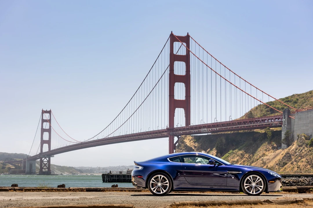 2011 Aston Martin V12 Vantage (2010-2018) - Image 29 of 31