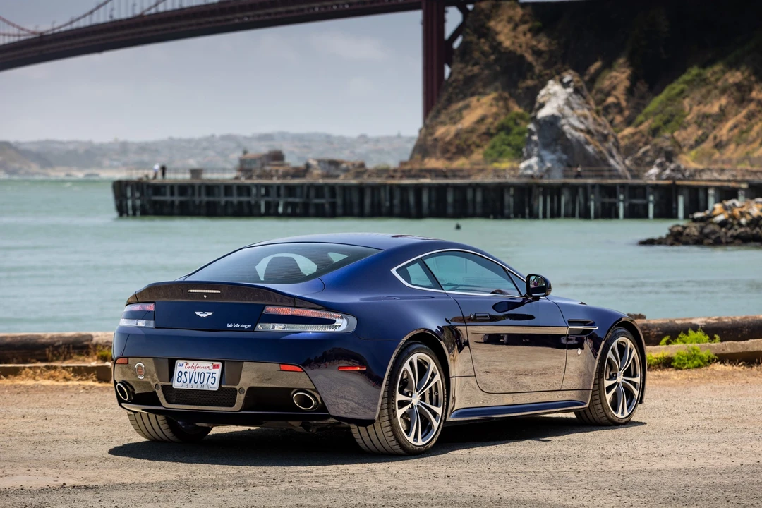 2011 Aston Martin V12 Vantage (2010-2018) - Image 31 of 31