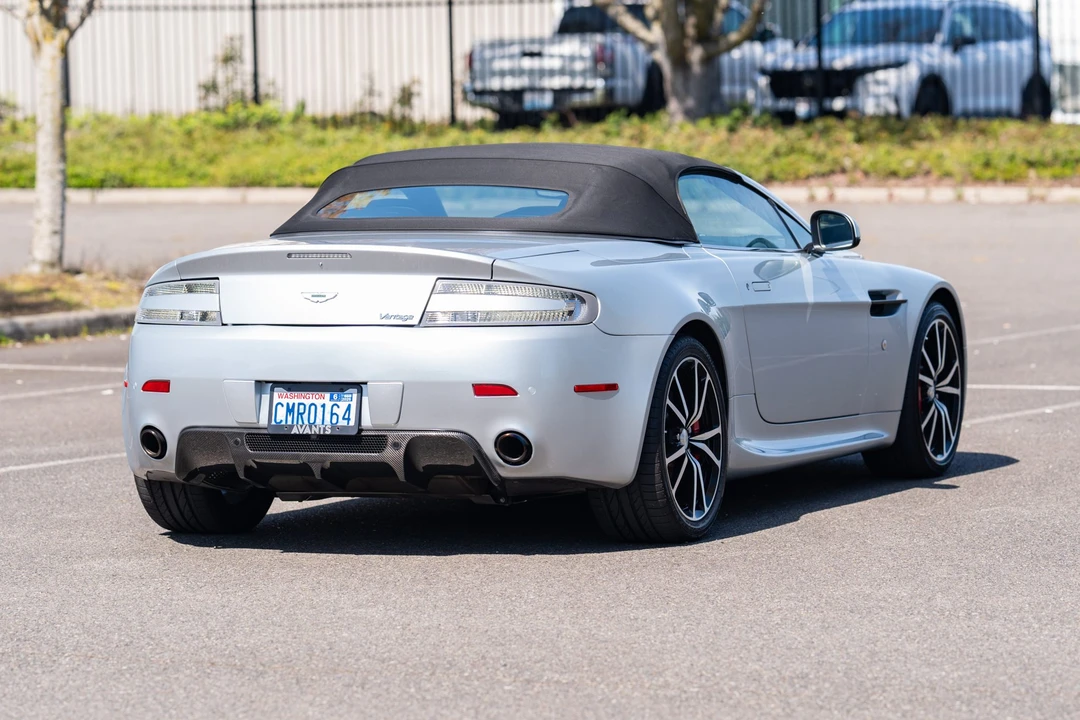 2011 Aston Martin V8 Vantage (2006-2017) - Image 14 of 31