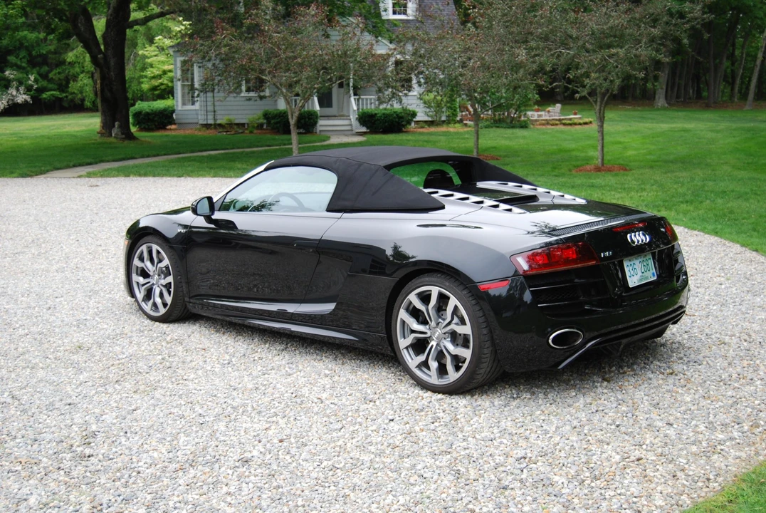 2011 Audi 42 R8 - Image 8 of 31