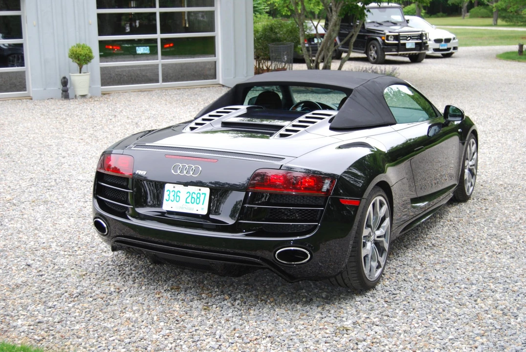 2011 Audi 42 R8 - Image 11 of 31