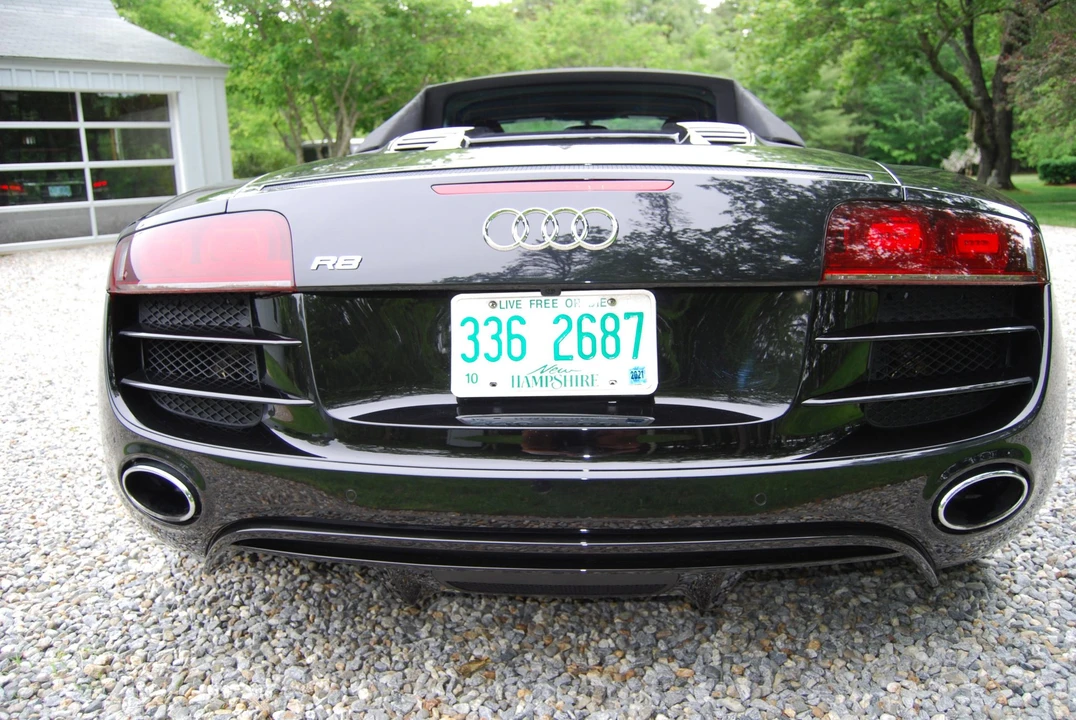 2011 Audi 42 R8 - Image 29 of 31