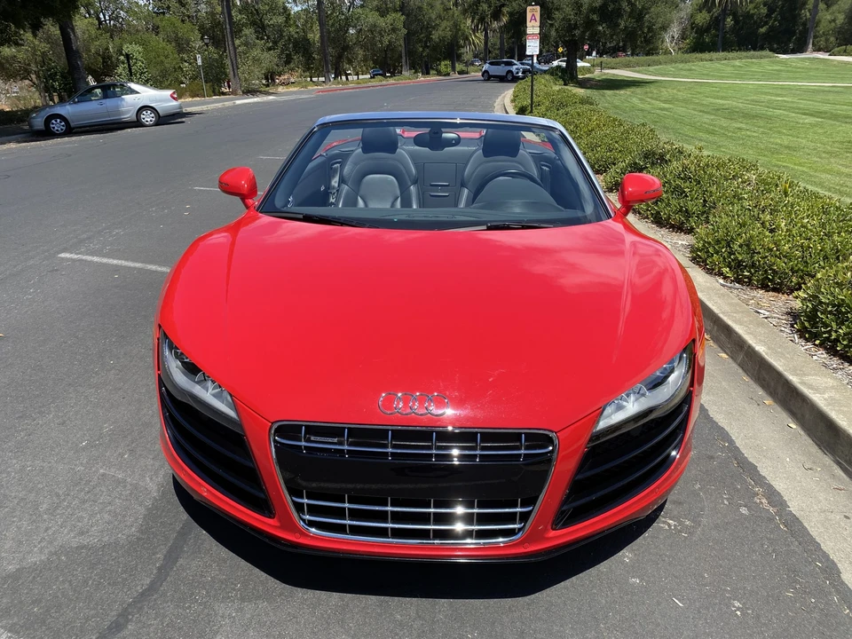 2011 Audi 42 R8 - Image 3 of 31