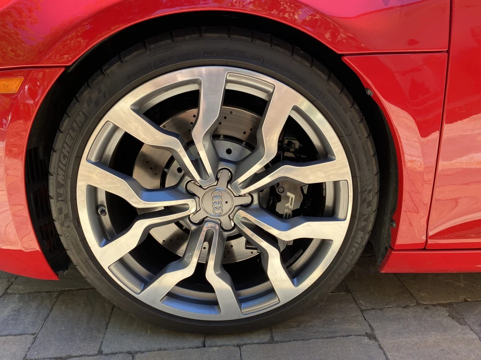 2011 Audi 42 R8 - Image 25 of 31
