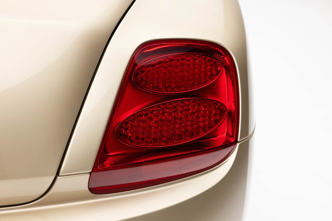 2011 Bentley Continental GTC - Image 26 of 31