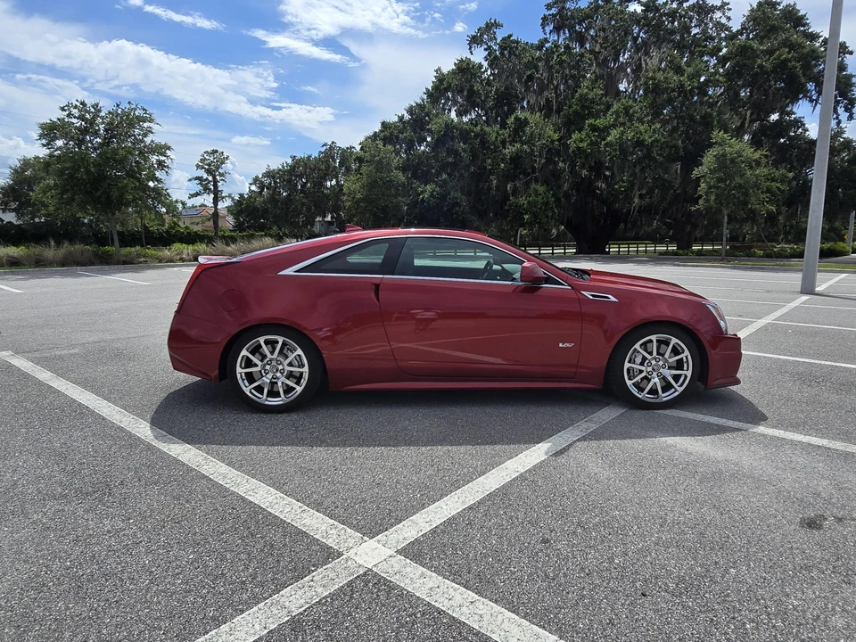 2011 Cadillac CTS-V 2nd Gen - Image 13 of 31