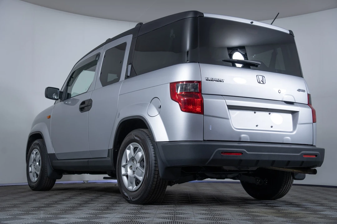 2011 Honda Element - Image 8 of 31