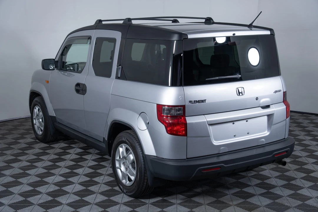2011 Honda Element - Image 7 of 31