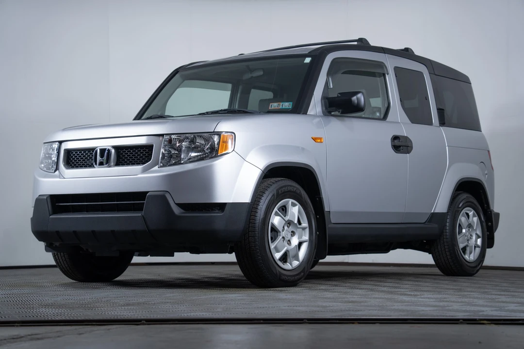 2011 Honda Element - Image 3 of 31