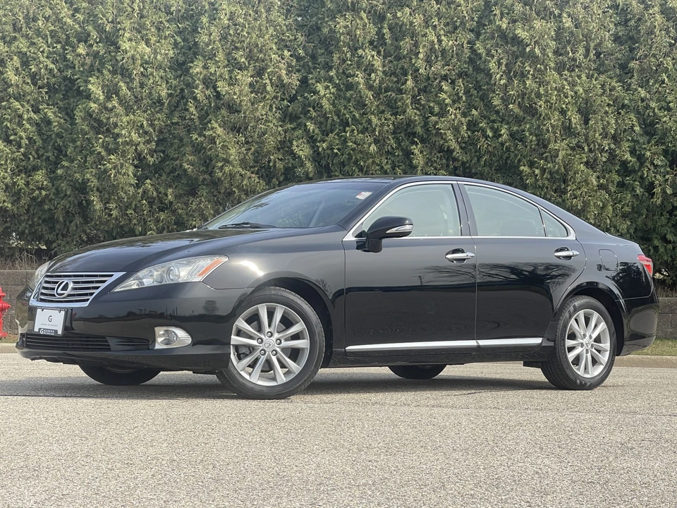 2011 Lexus ES 5th Gen - Image 2 of 31