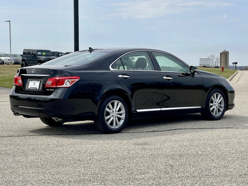 2011 Lexus ES 5th Gen - Image 27 of 31