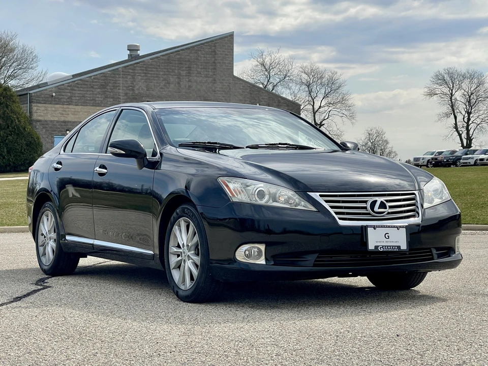 2011 Lexus ES 5th Gen - Image 20 of 31