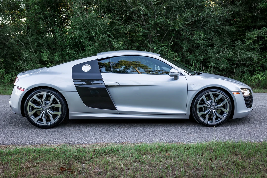 2012 Audi 42 R8 - Image 8 of 31