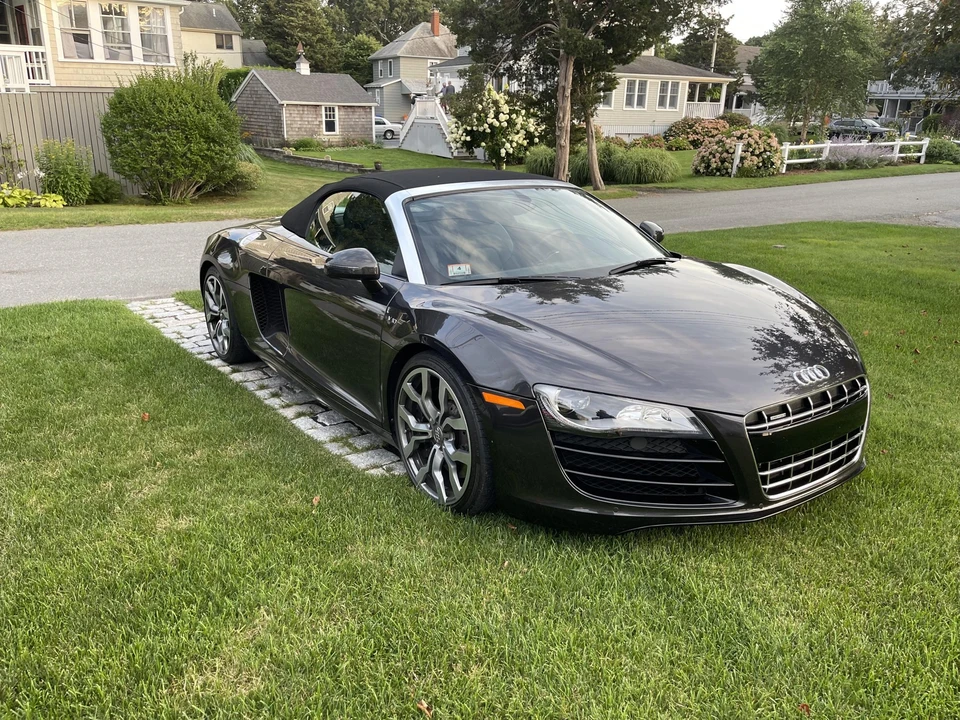 2012 Audi 42 R8 - Image 28 of 31