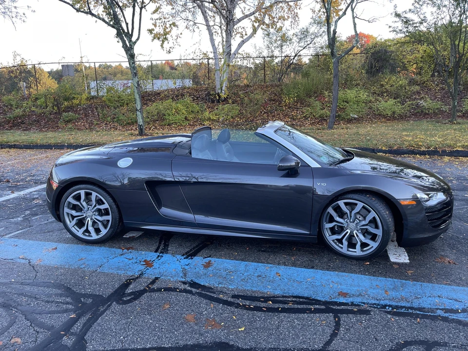 2012 Audi 42 R8 - Image 16 of 31