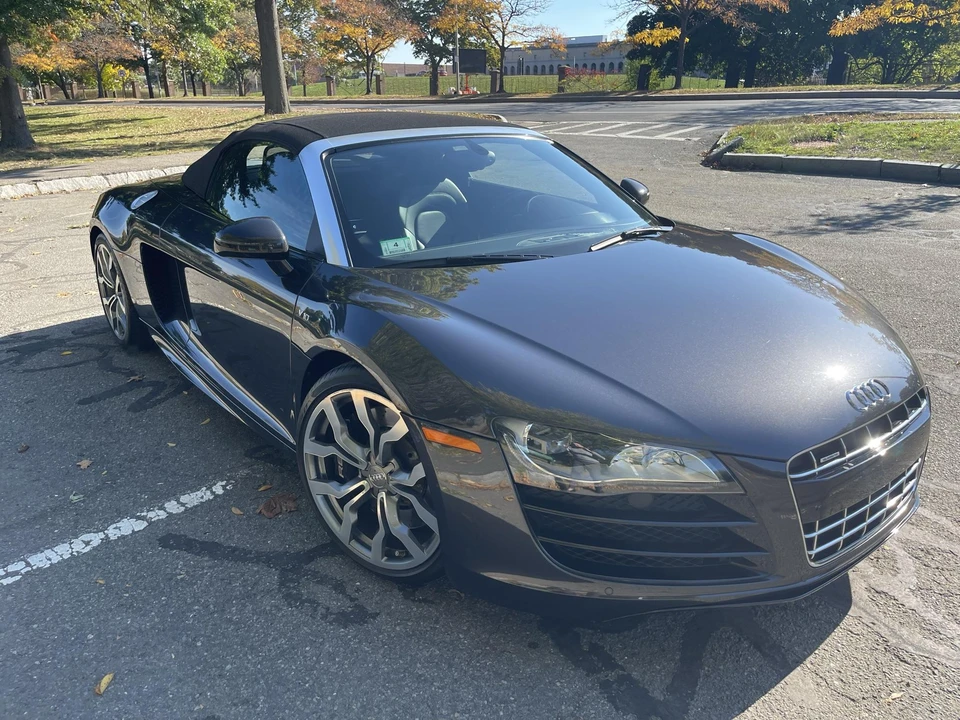 2012 Audi 42 R8 - Image 30 of 31